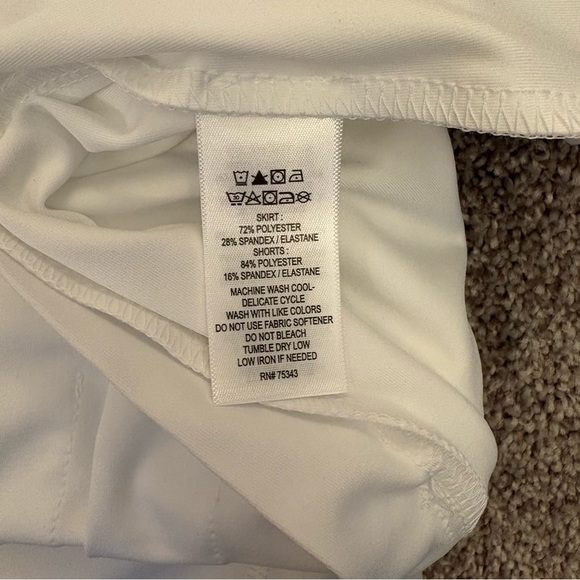 Tommy Bahama Women's White Pleated Skort Size XL Golf Quick Dry UPF 50 NWT - Picture 14 of 14